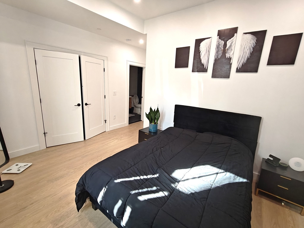 44 Glendale, Dorchester