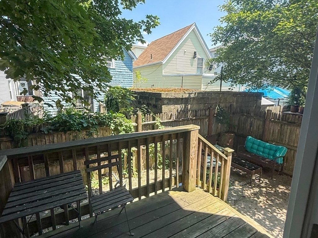 7 Dell St, East Somerville