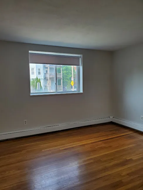 580 Cummins Hwy, Mattapan