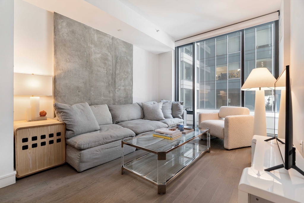 55 Lagrange, South End