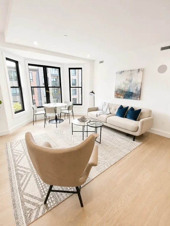 472 W Broadway, South Boston
