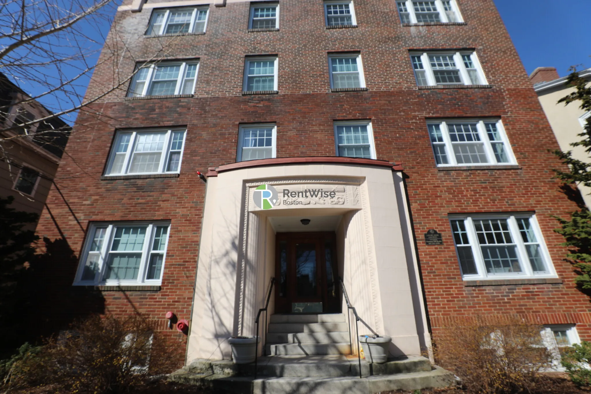 55 Langdon St, Neighborhood Nine