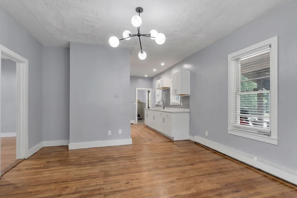39 Hope St, Attleboro