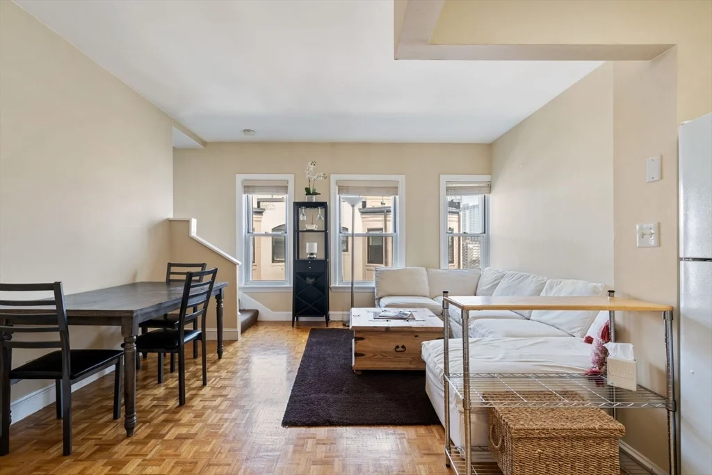 416 Commonwealth Ave, Back Bay