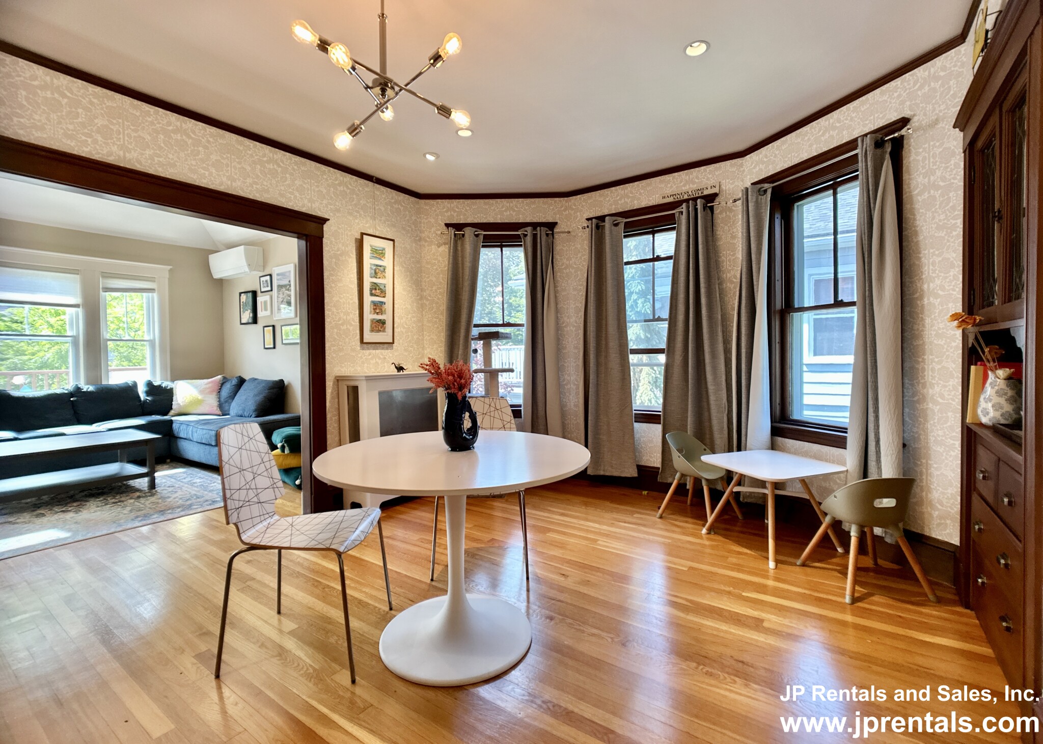 79 Aldrich St, Roslindale