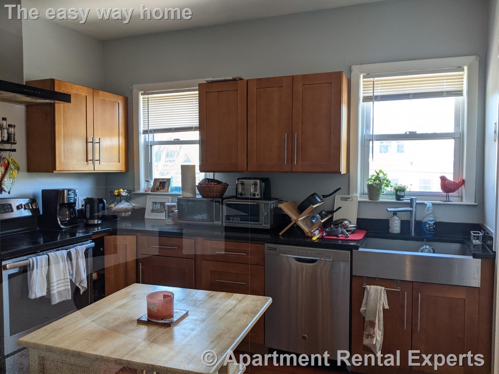 41 Belknap St, Teele Square