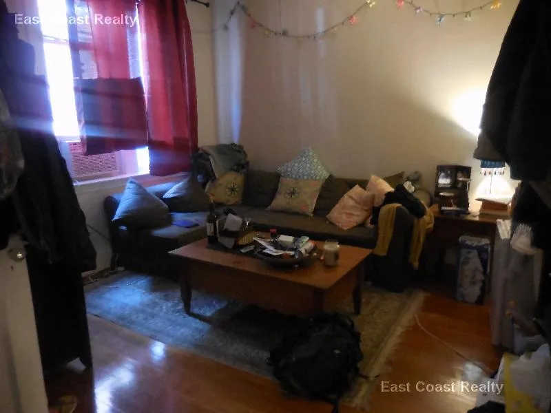 518 Cambridge St, Allston