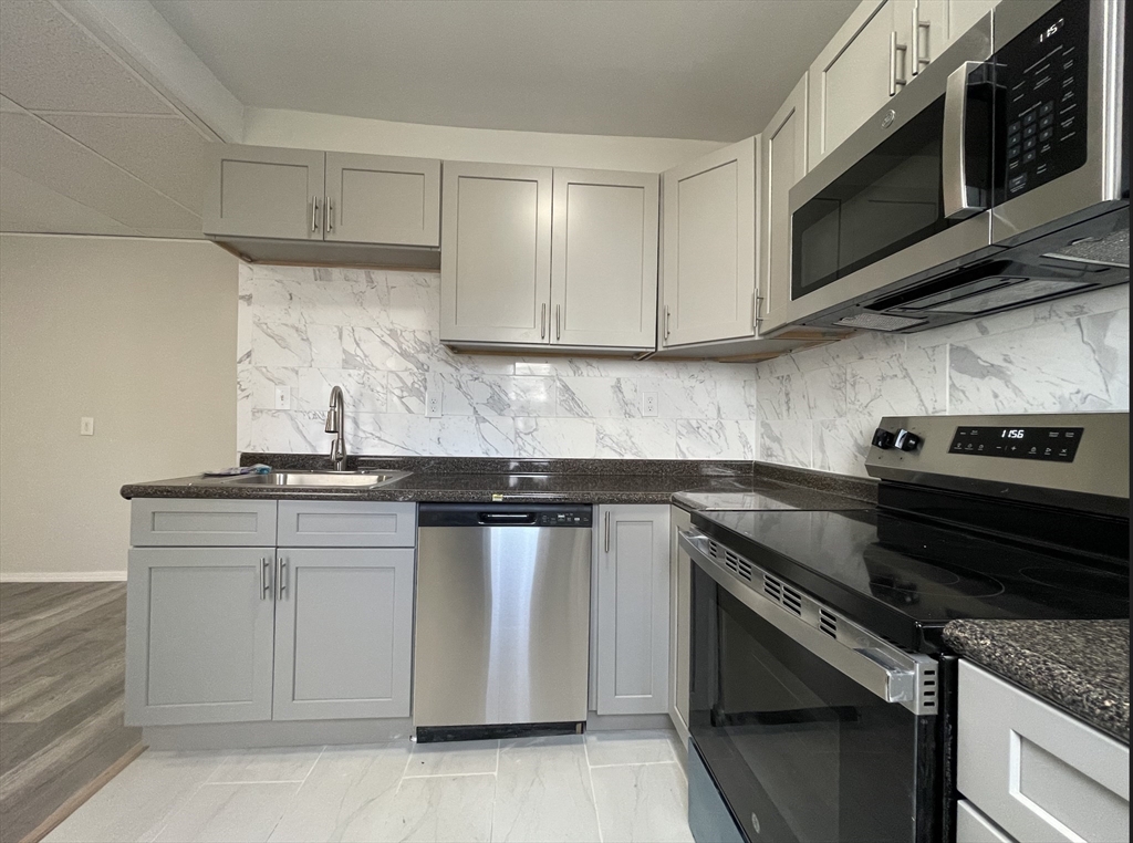 22 Douglas St, Worcester