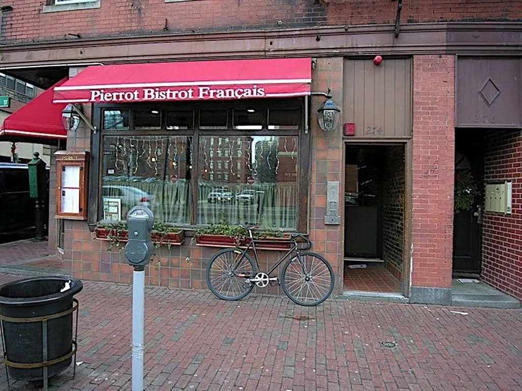 274 Cambridge St, Beacon Hill