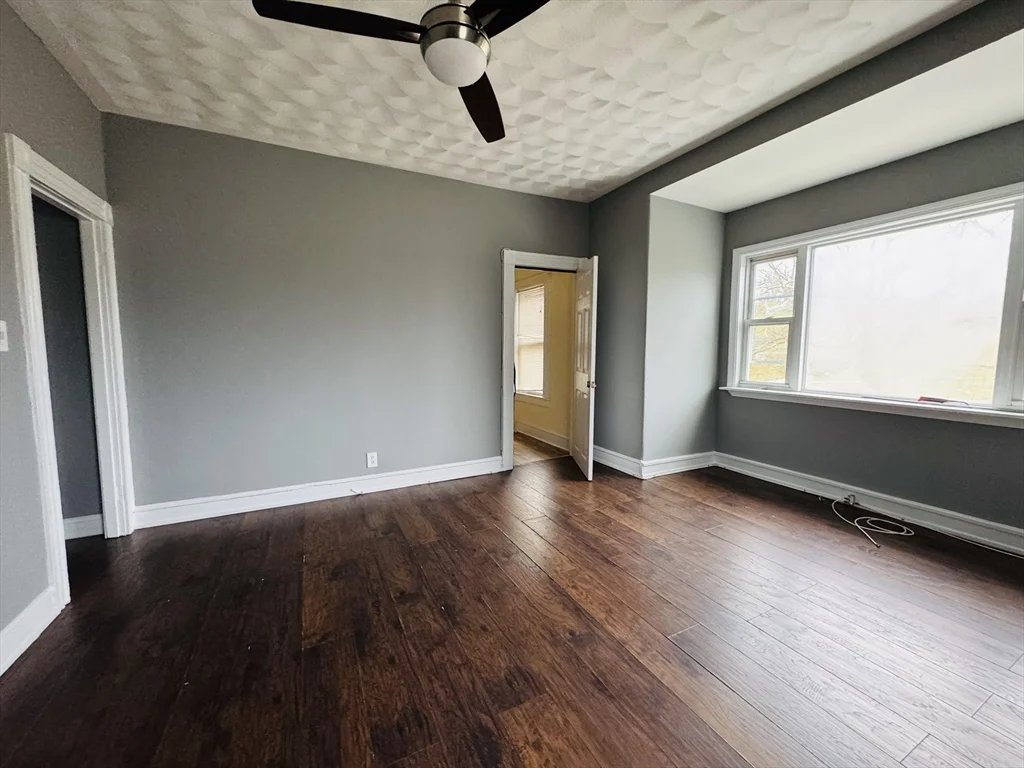 166 Bradford Ave, Fall River