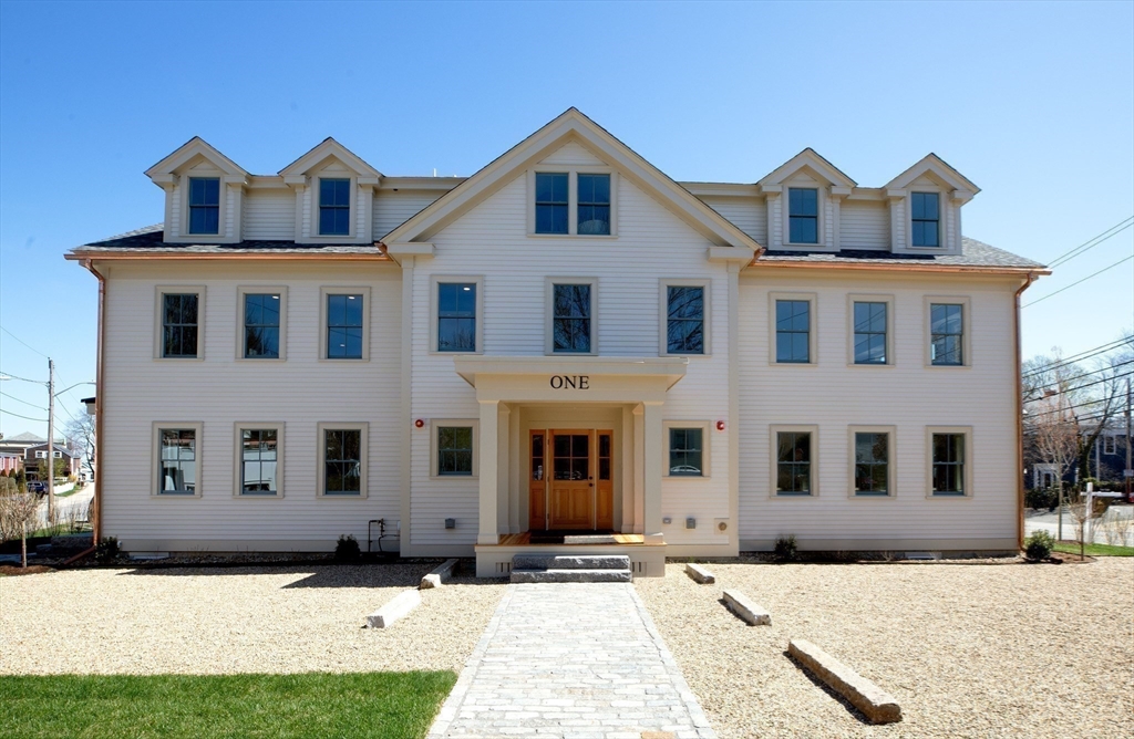 1 Jewett St, Rockport