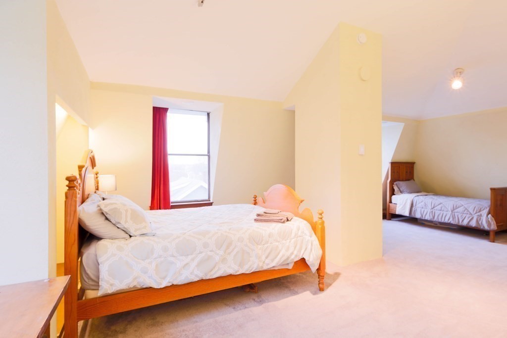 182 Palfrey St, Watertown