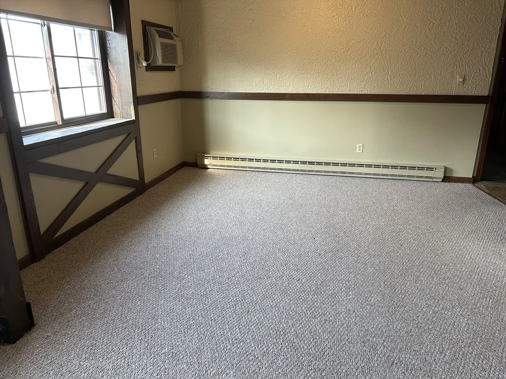 75 Winthrop St, Everett