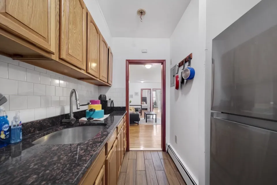 871 Harrison Ave, Roxbury