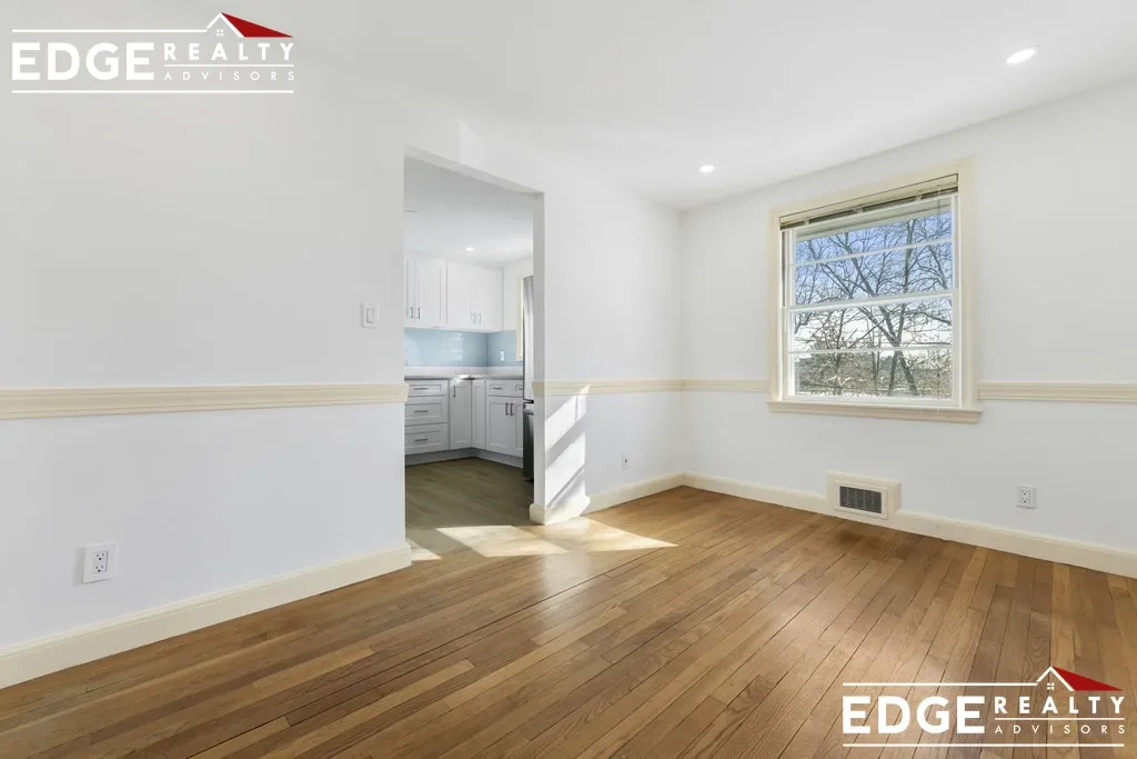 105 Hamilton Rd, Cedarwood