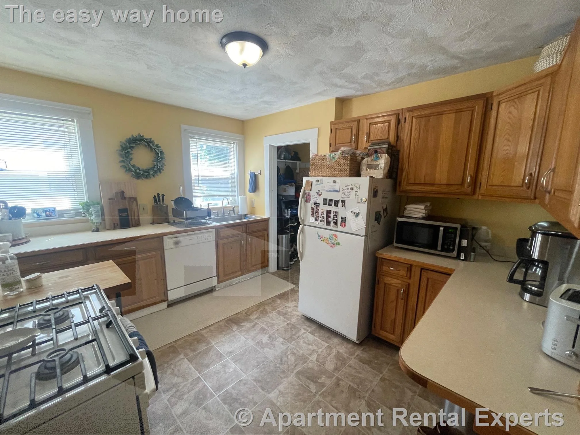 17 Irvington Rd, Tufts