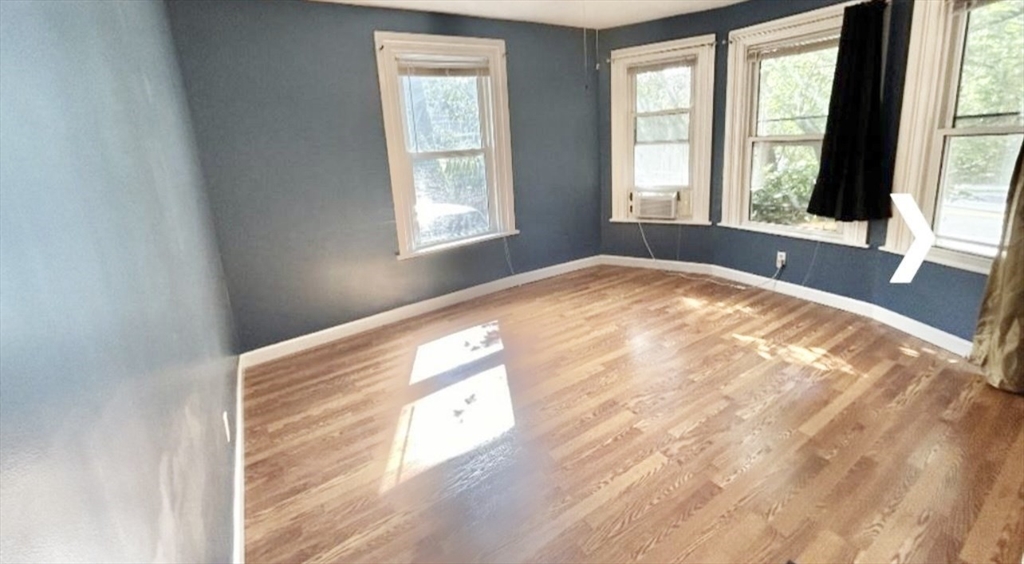 926 Walnut St, Newton Highlands