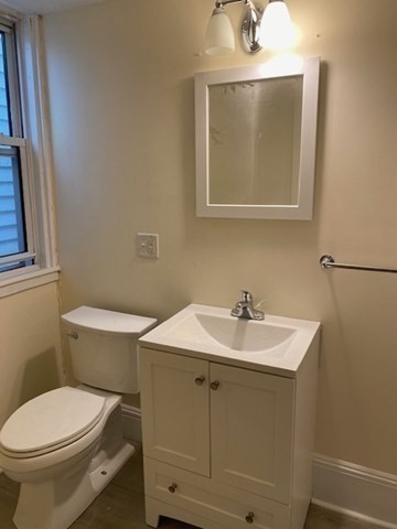 841 E 2nd St, South Boston