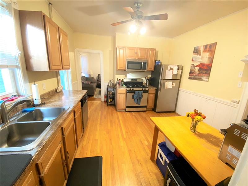 294 Highland Ave, Powder House Square