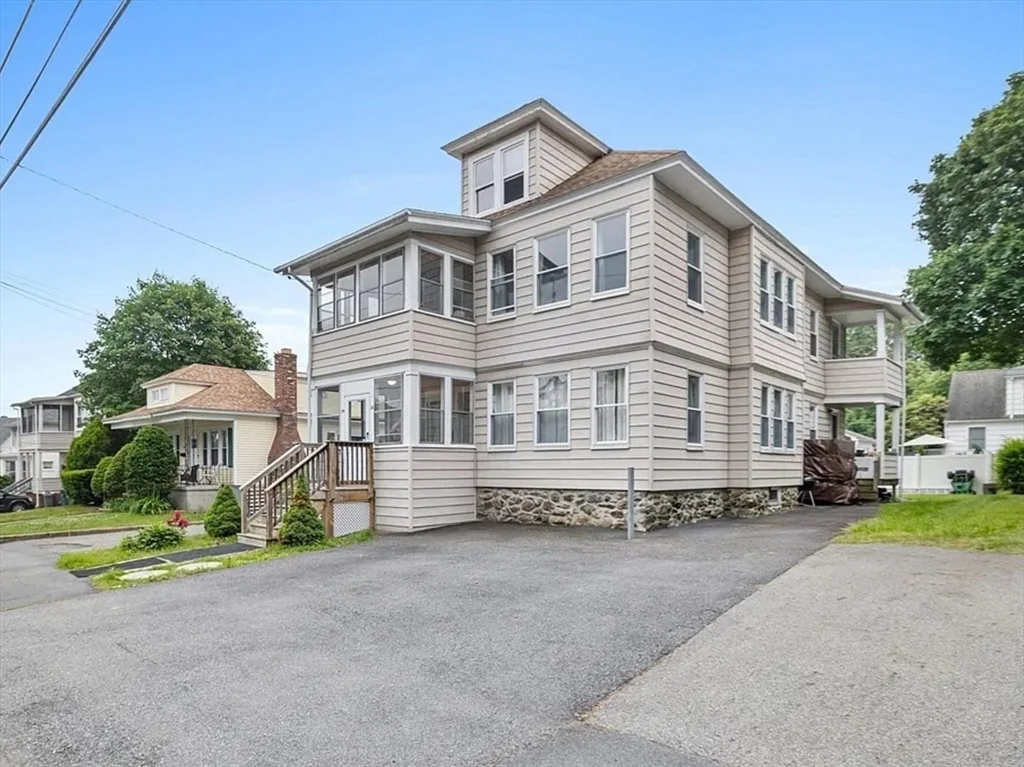 24 Lincoln St, North Andover