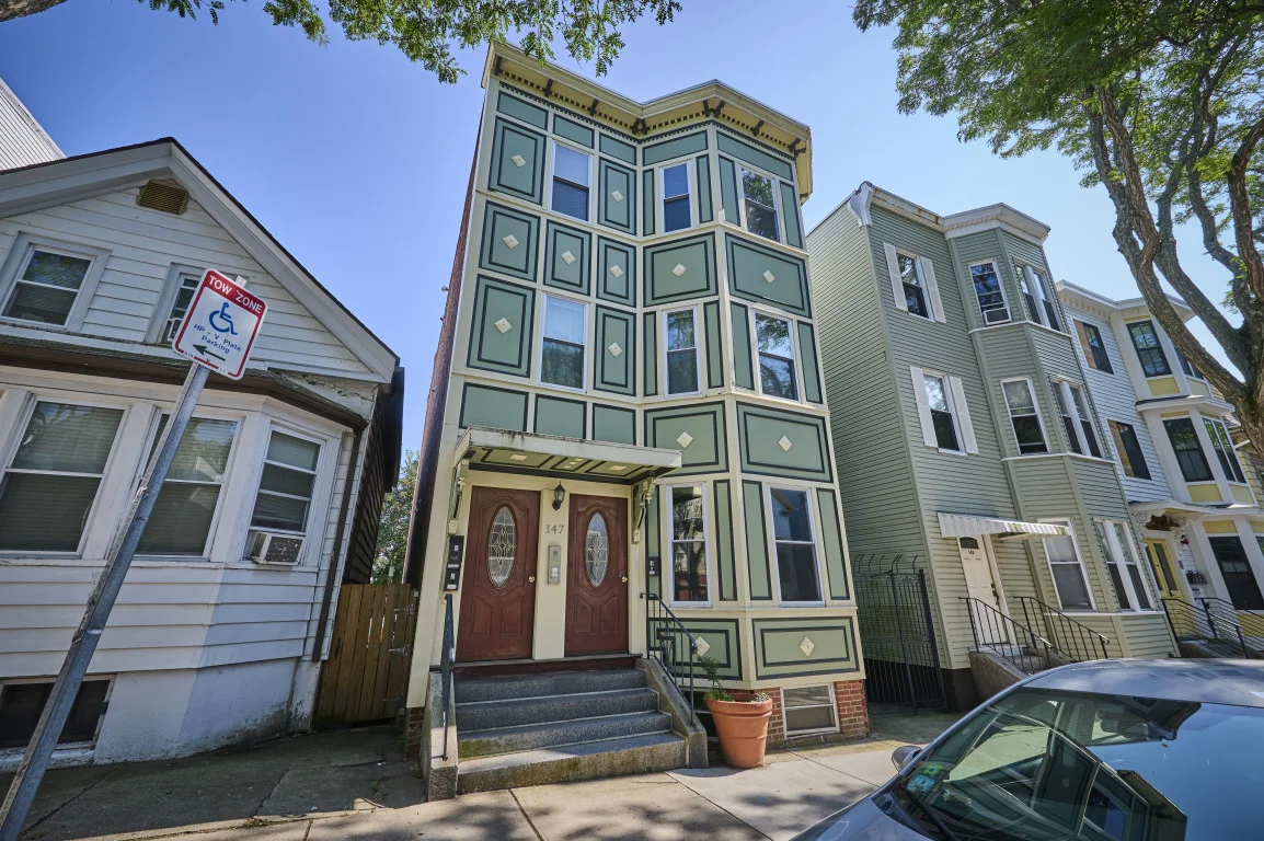 147 Trenton St, East Boston