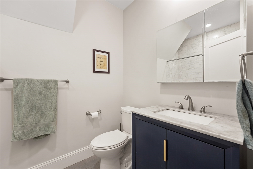 22 Henderson St, Magoun Square