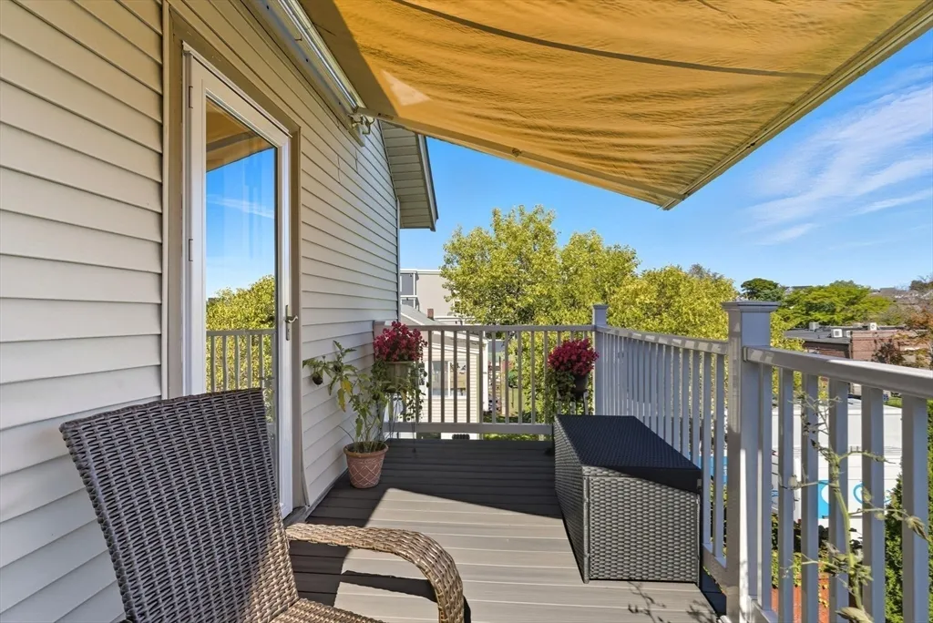 40 Cottage Park Rd, Winthrop