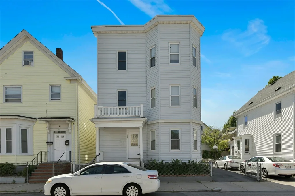 166 Sydney St, Dorchester