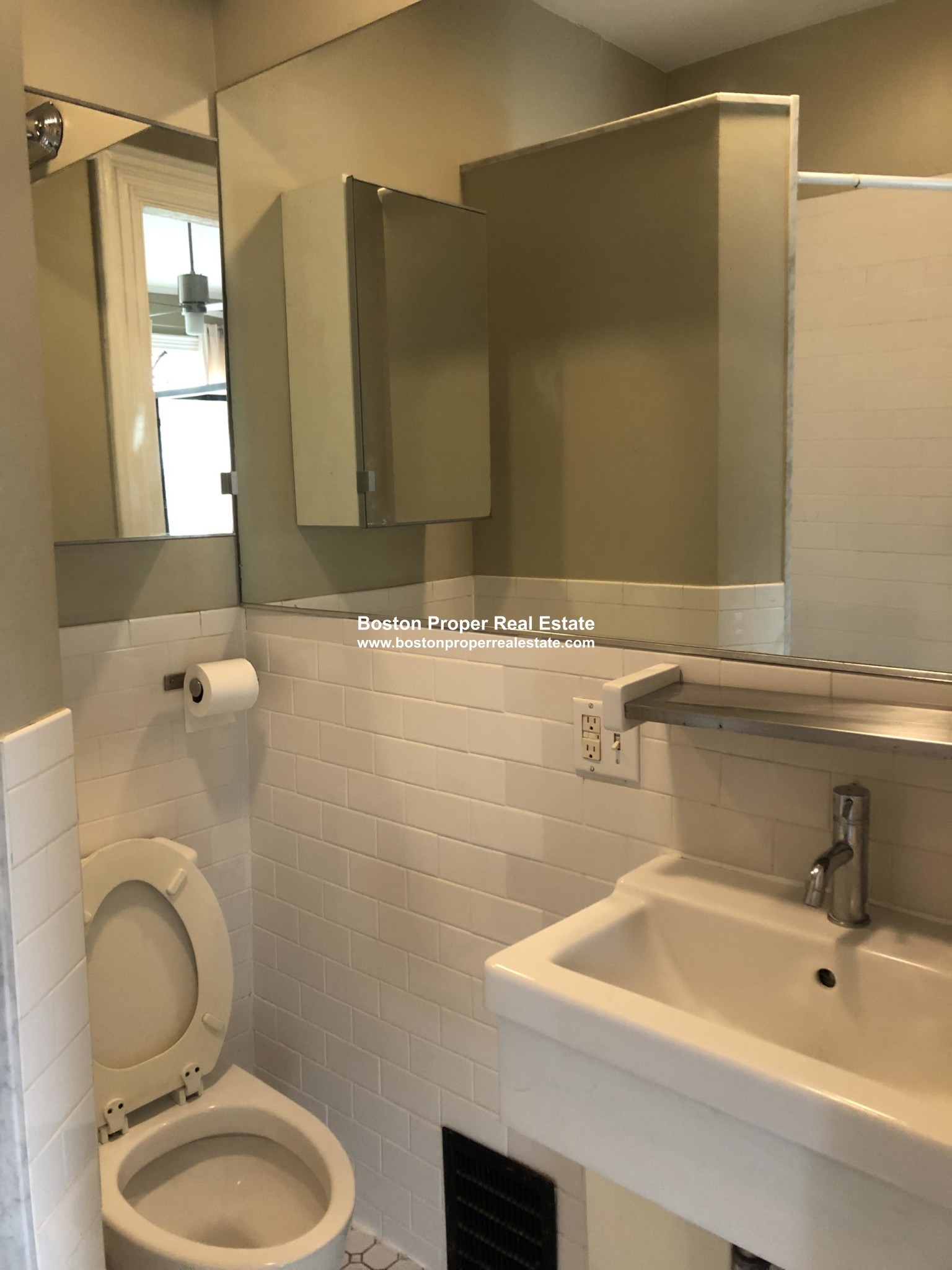 323 Beacon St, Back Bay