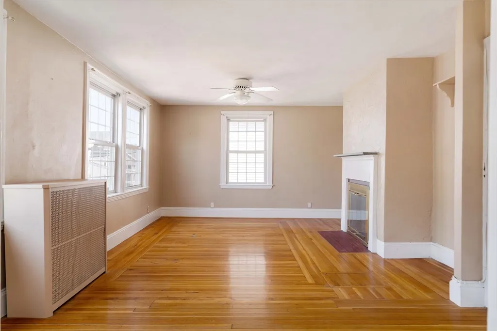 18 Newcastle Rd, Brighton