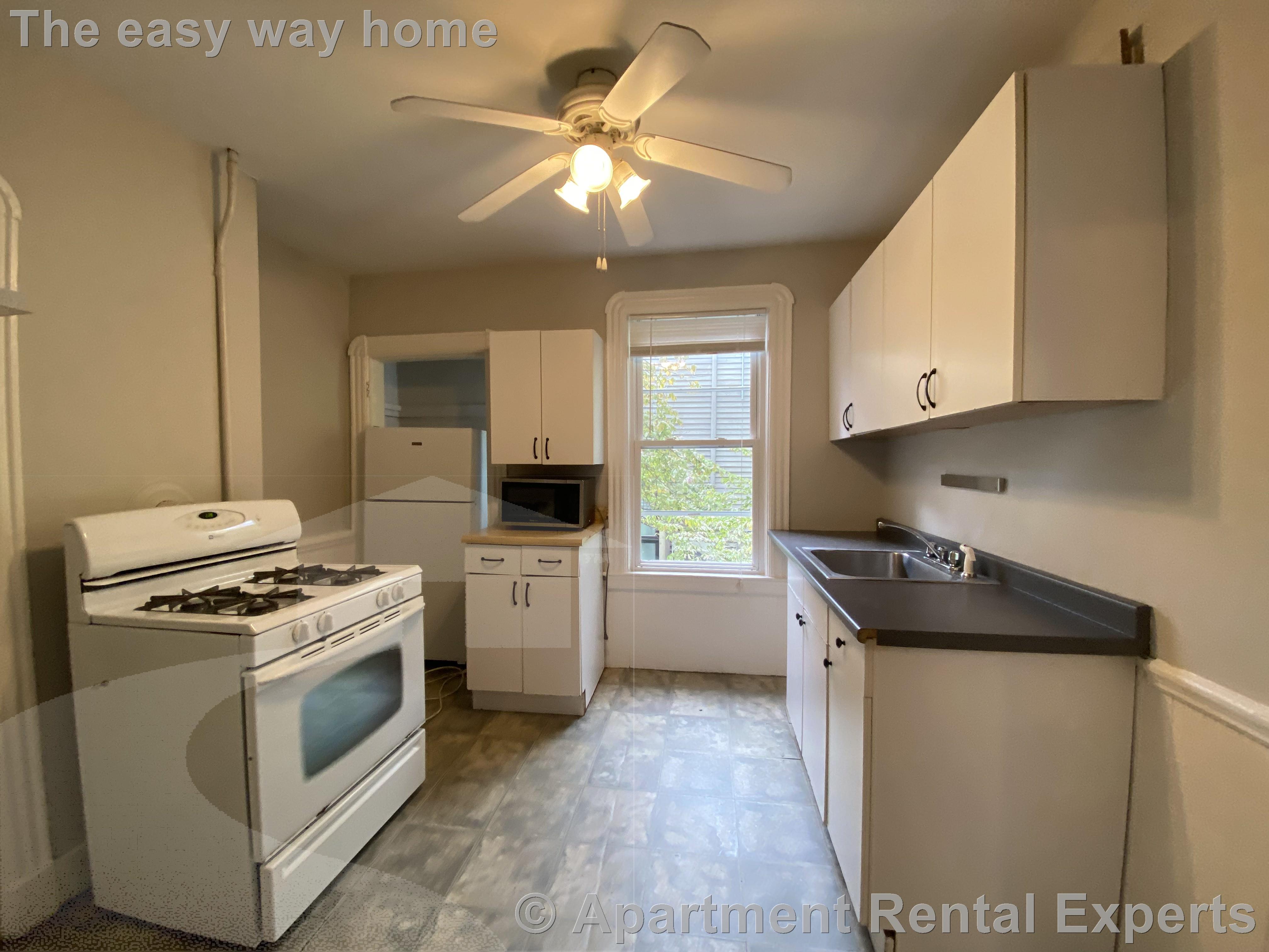 568 Green St, Central Square