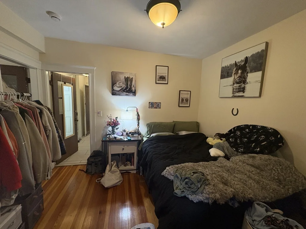 352 Main St, Medford