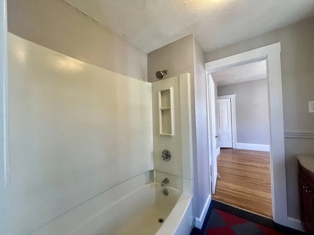17 Sanborn, Reading