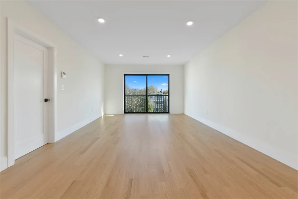 219 Paris, East Boston
