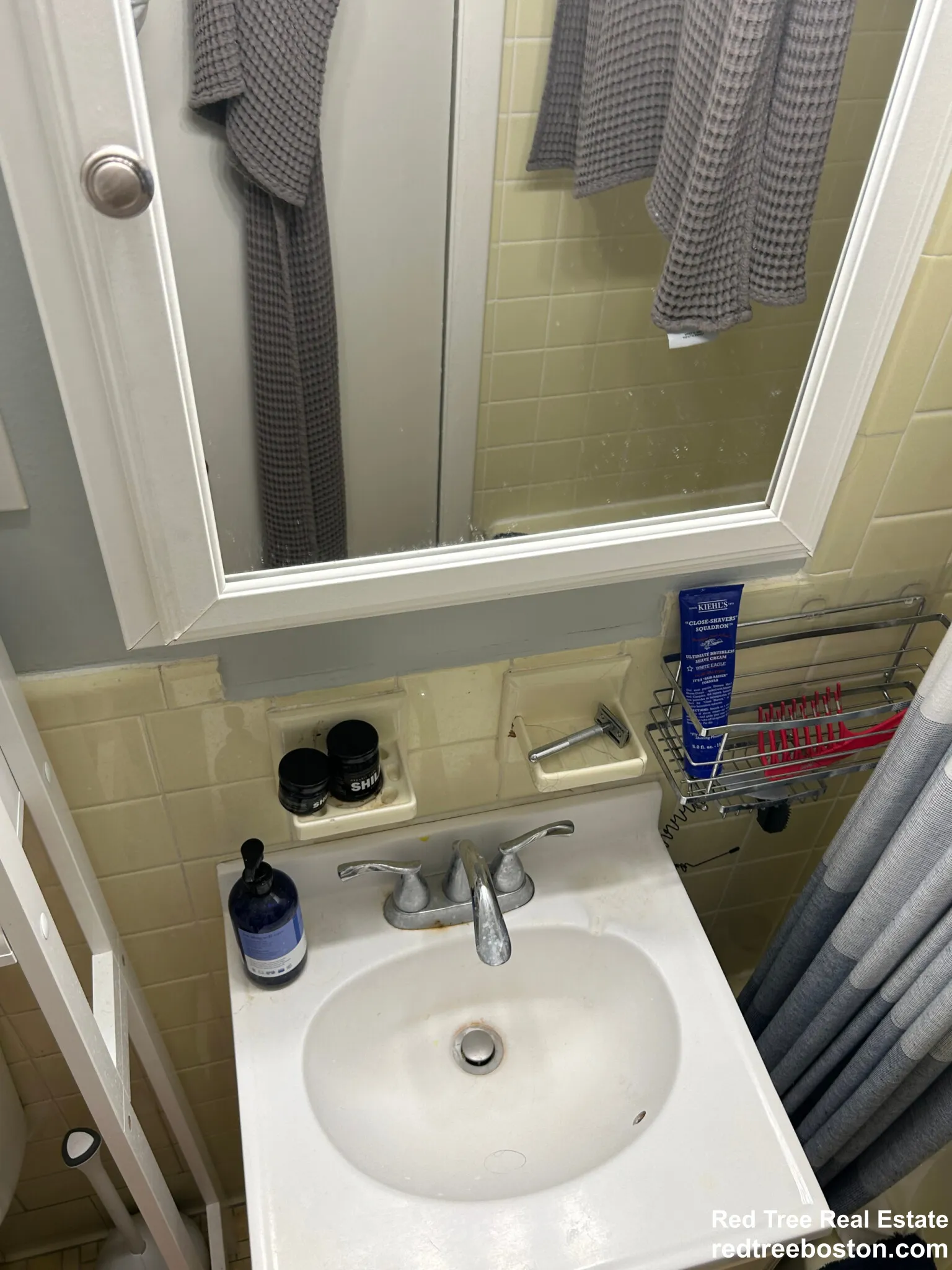 27 Bay State Rd, Fenway