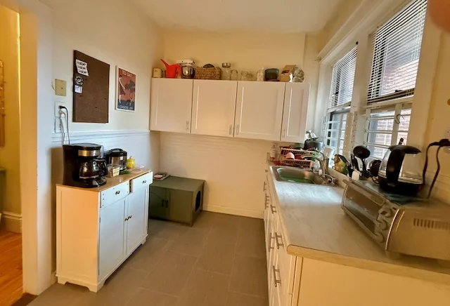 1957 Commonwealth Ave, Brighton