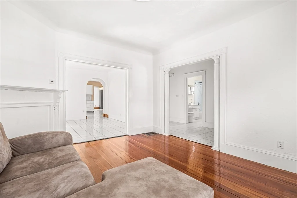 36 Windsor Rd, Davis Square