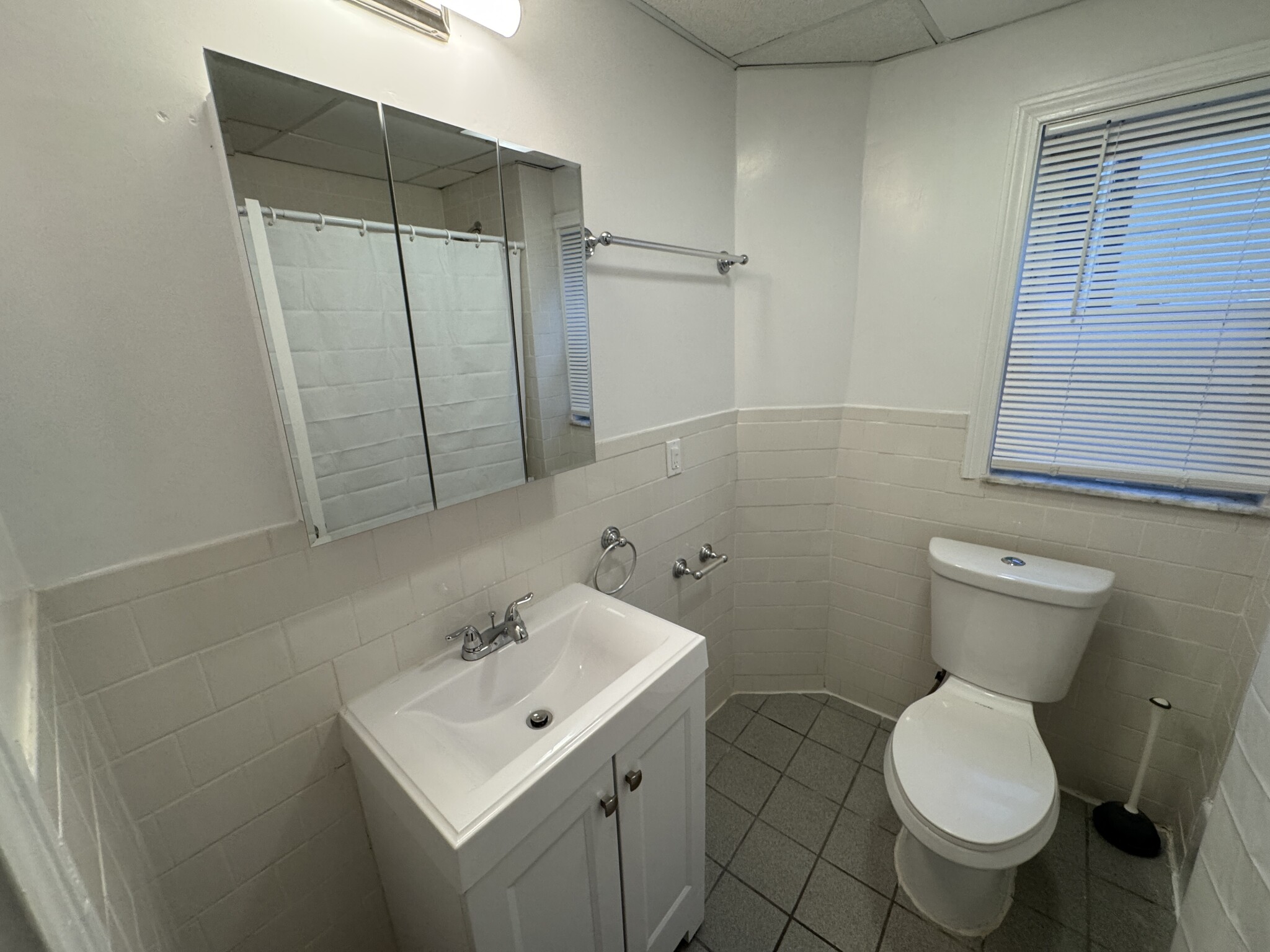 35 Cameron Ave, Teele Square