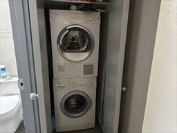 453 Washington St, Midtown