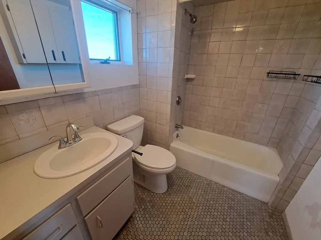 166 Webster St, East Boston