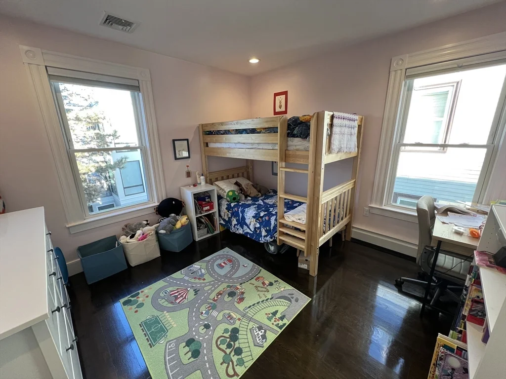 317 Cardinal Medeiros Ave, Kendall Square