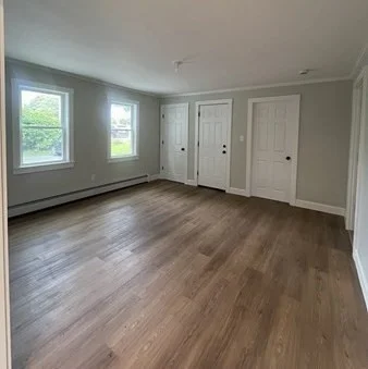 100 Main St, Hopkinton