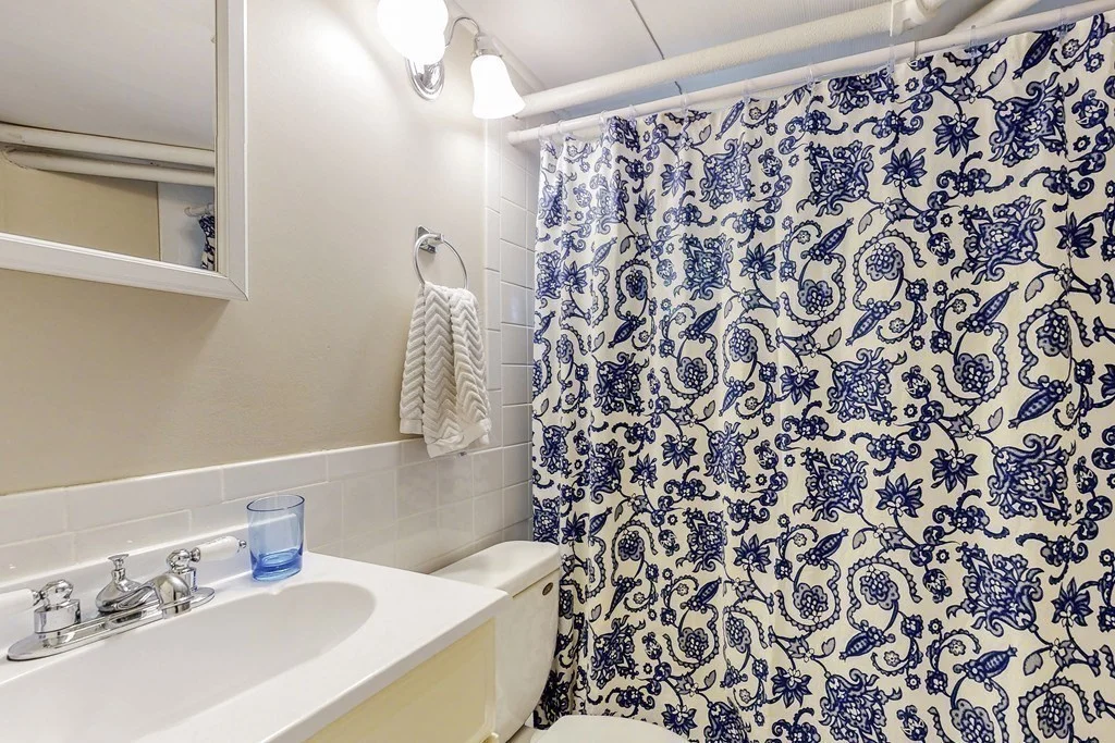 15 Sunset Rd, Watertown