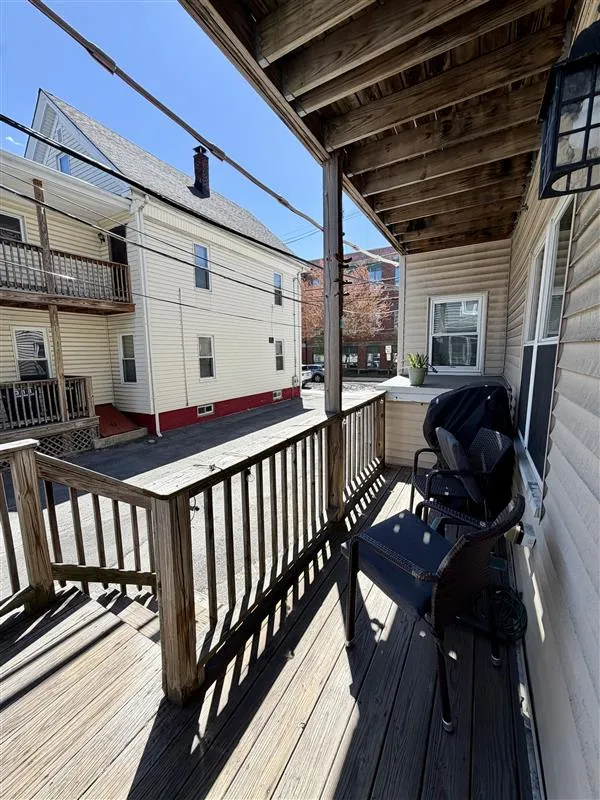 15 Bonair St, East Somerville