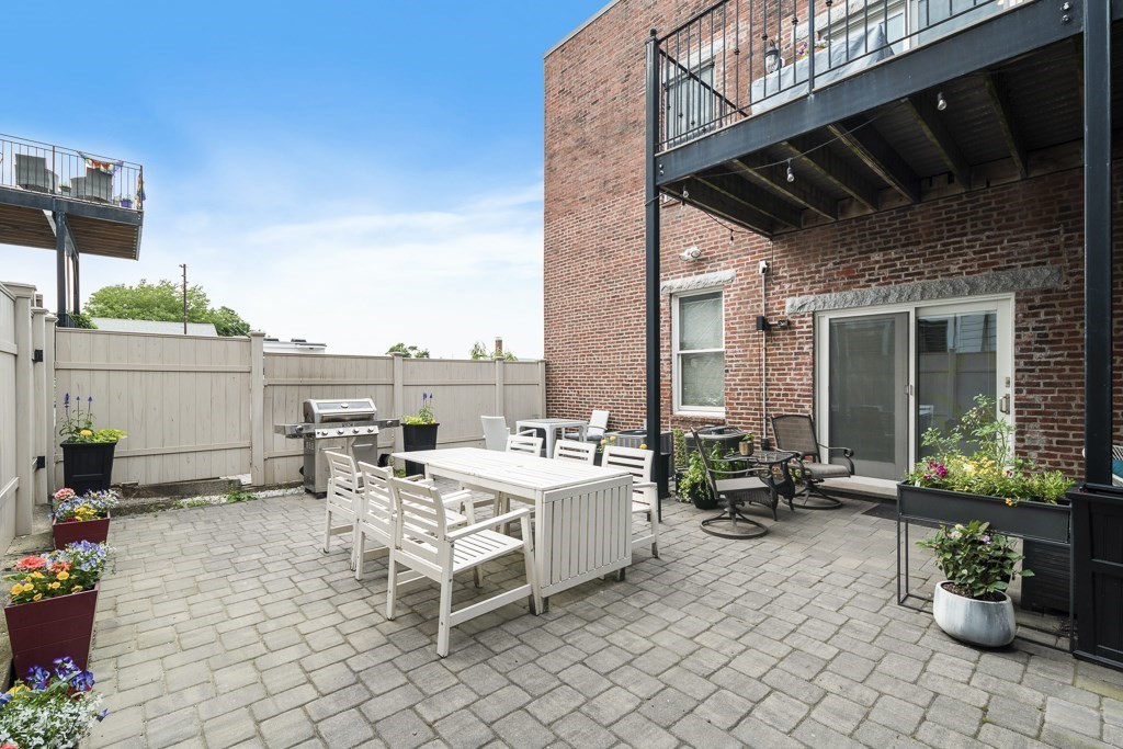 3 Seaver St, East Boston