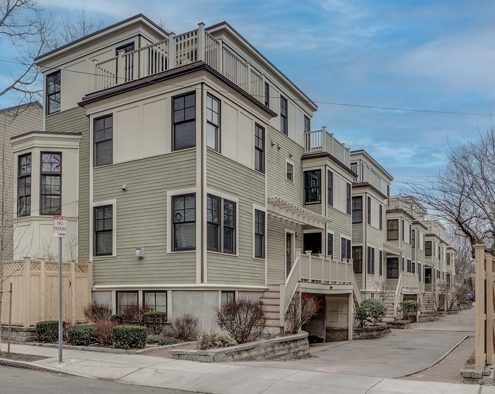15 Valentine St, Cambridgeport