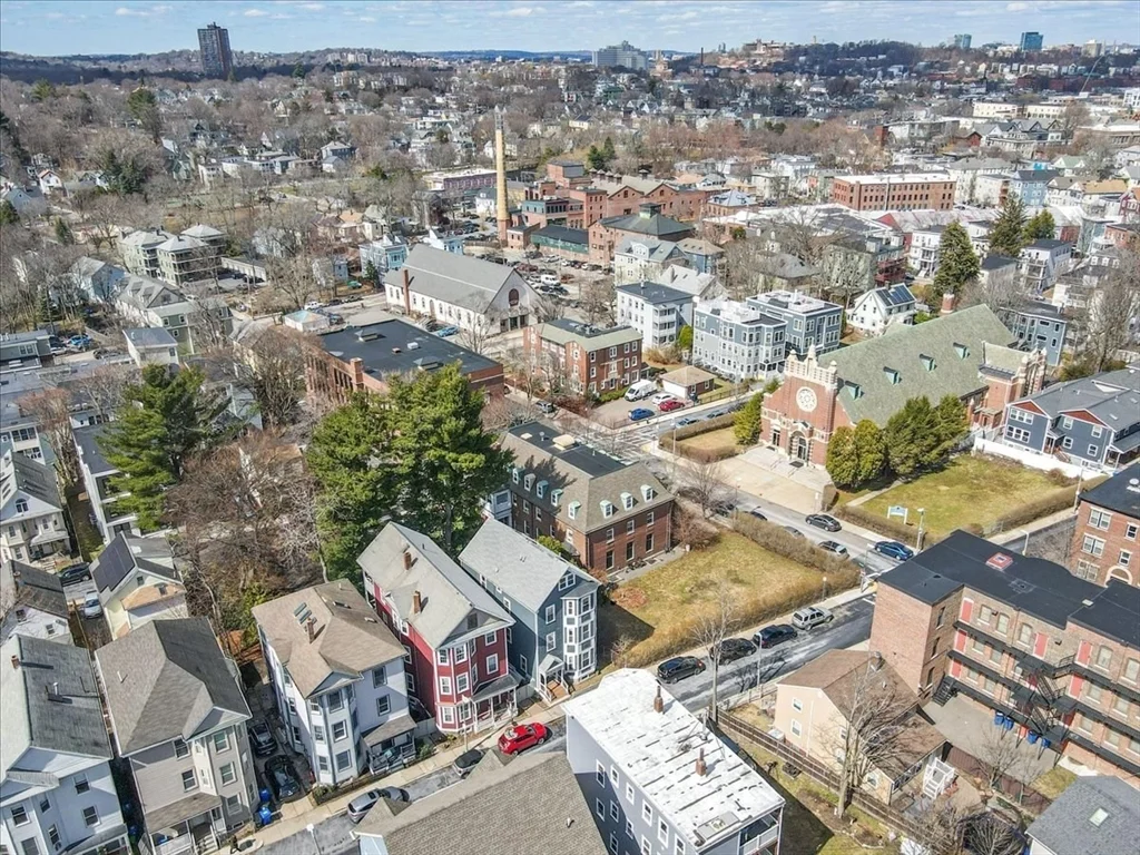 14 Haverford St, Jamaica Plain