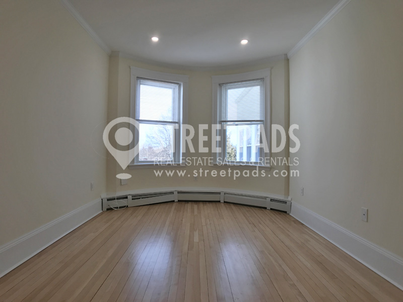 19 Fairbanks St, Griggs Park