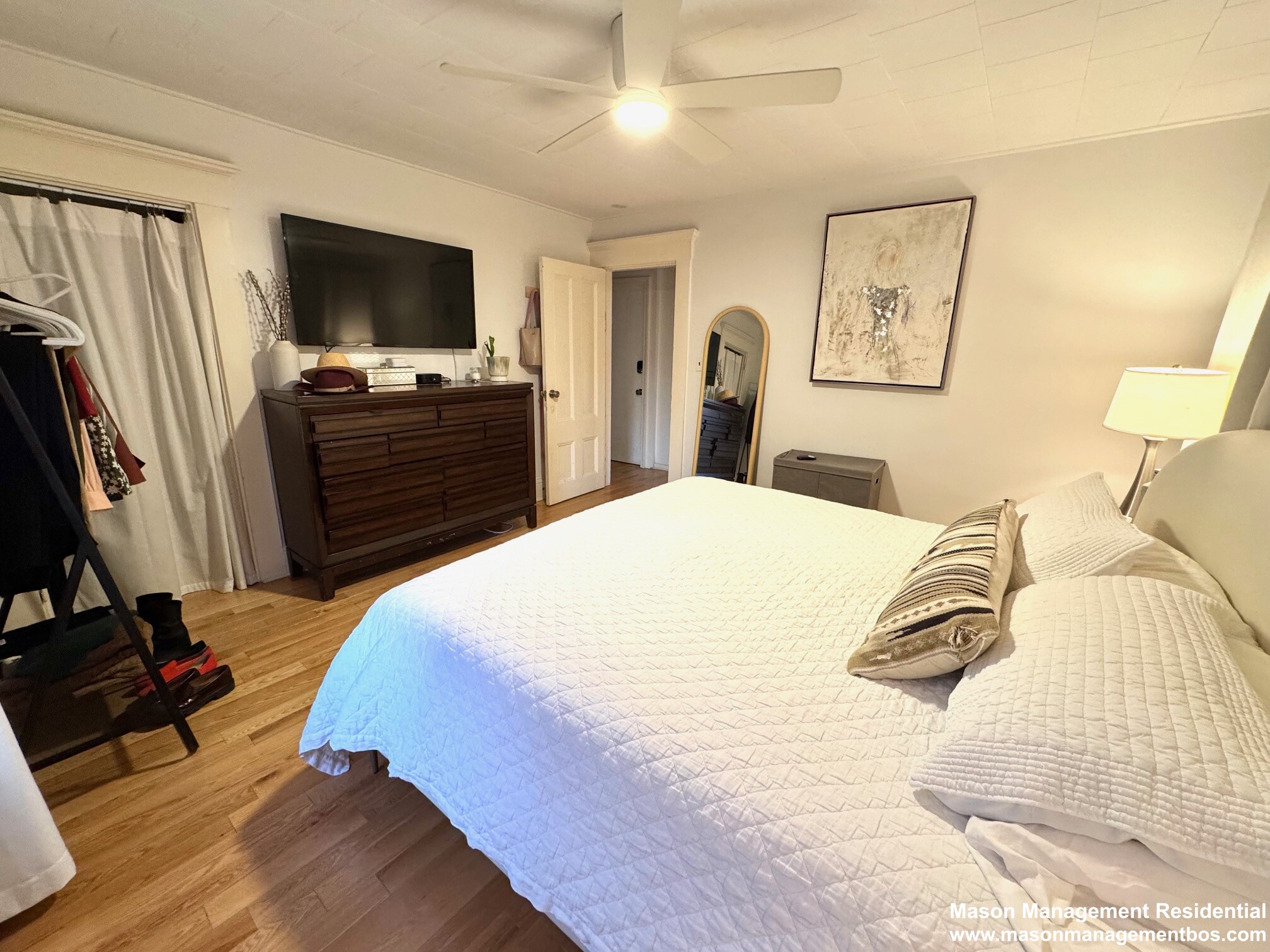 34 Everett Ave, East Somerville