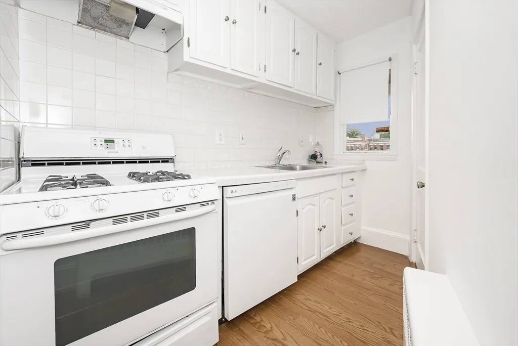 1730 Commonwealth Ave, Brighton